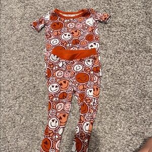 Little sleepies smiley face pjs